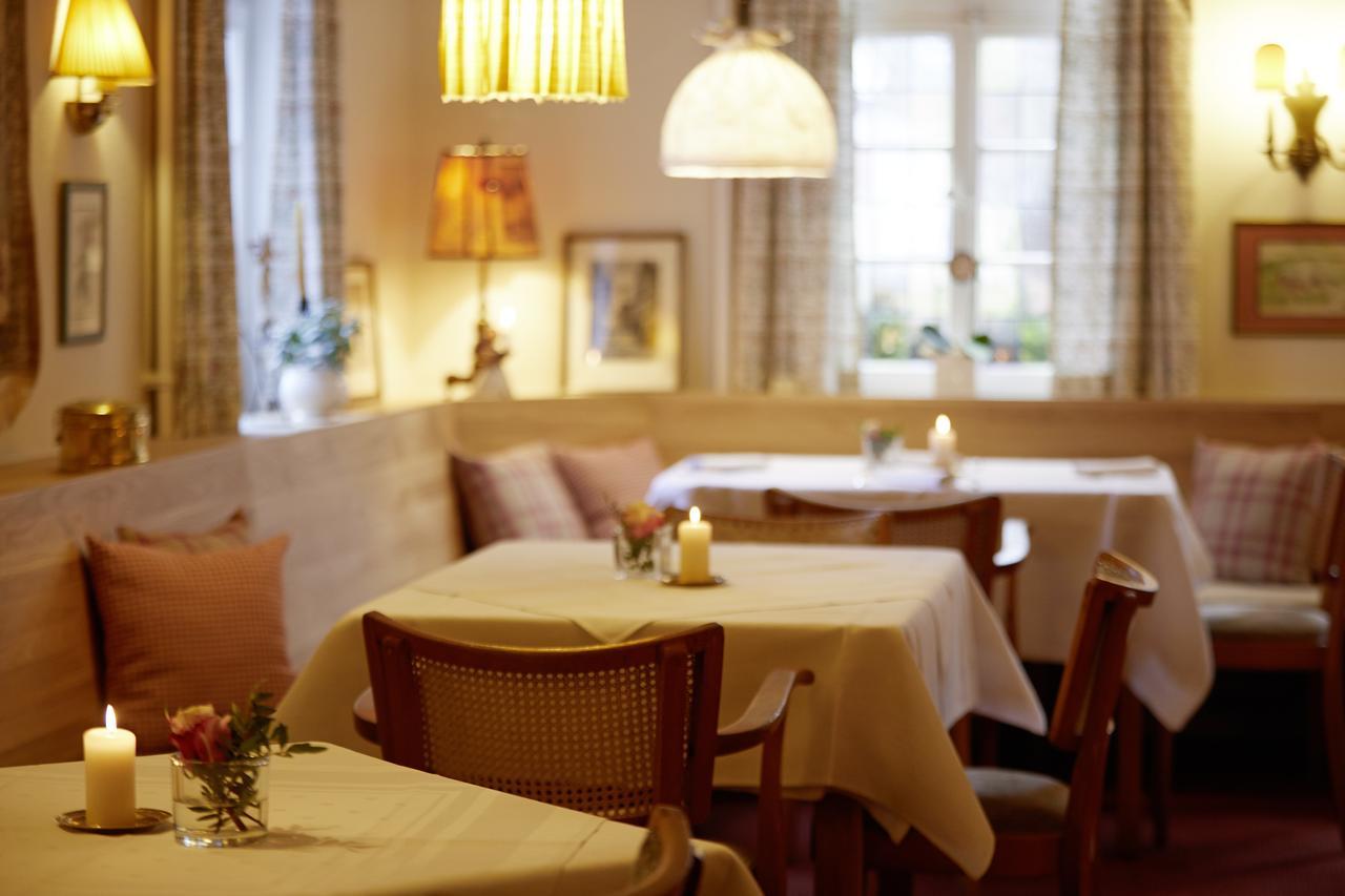 Hotel Gasthof Zu Den Linden Oberhundem ภายนอก รูปภาพ